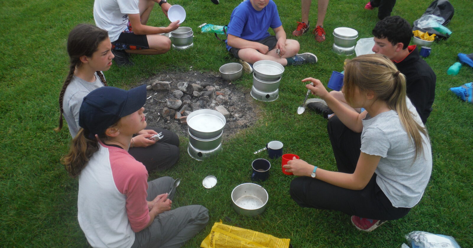 School group cooking on a bushcraft session